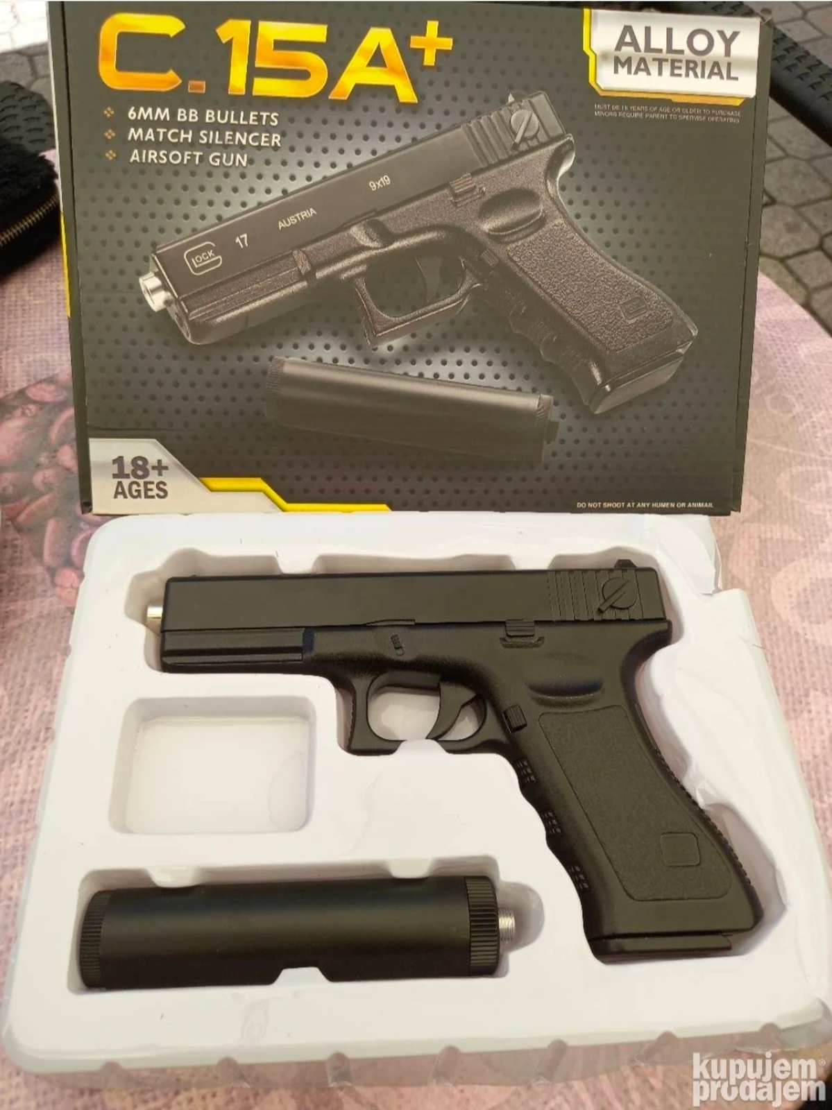 Pistolj za airsoft C15a replika glokMaterijal: metalVisok kvalitet izrade.6MM BB paket30ft DometNovo u fabrickom pakovanju.